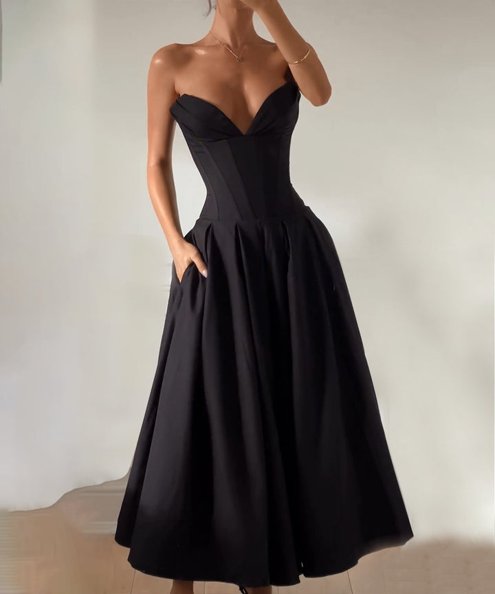 Selene | Timeless Black Solid Gown