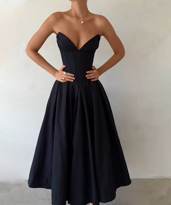 Selene | Timeless Black Solid Gown