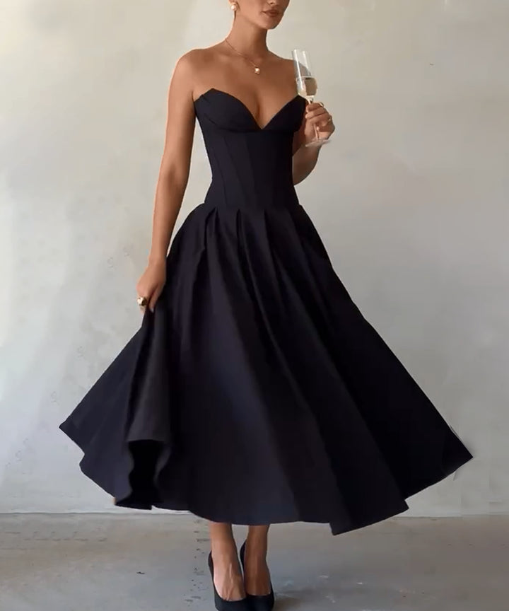 Selene | Timeless Black Solid Gown