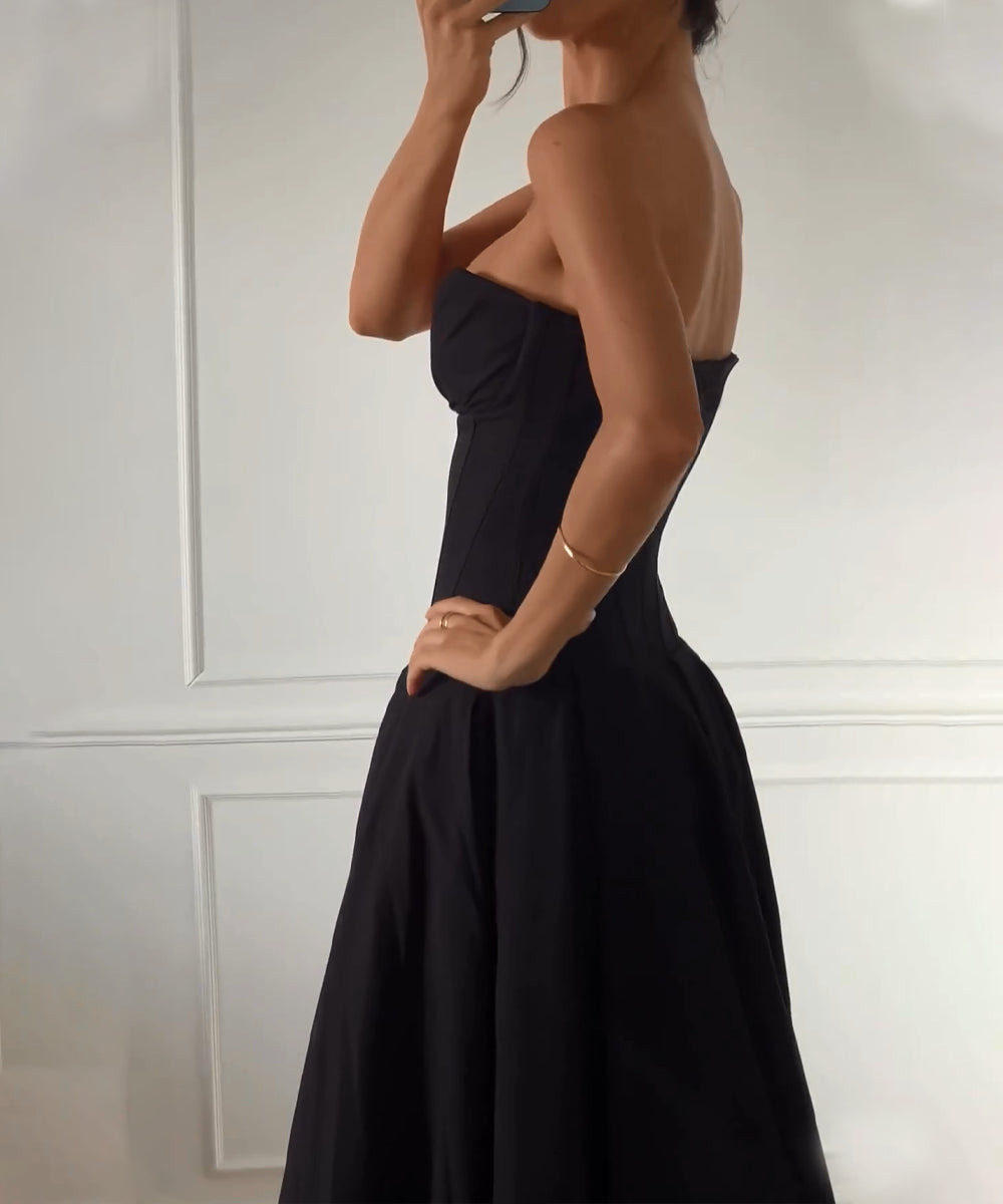 Selene | Timeless Black Solid Gown