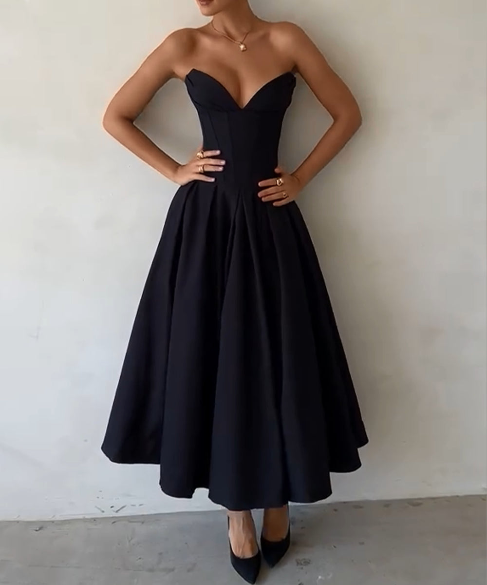 Selene | Timeless Black Solid Gown